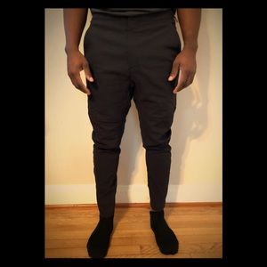 NIKE Tapered leg men’s athletic pants